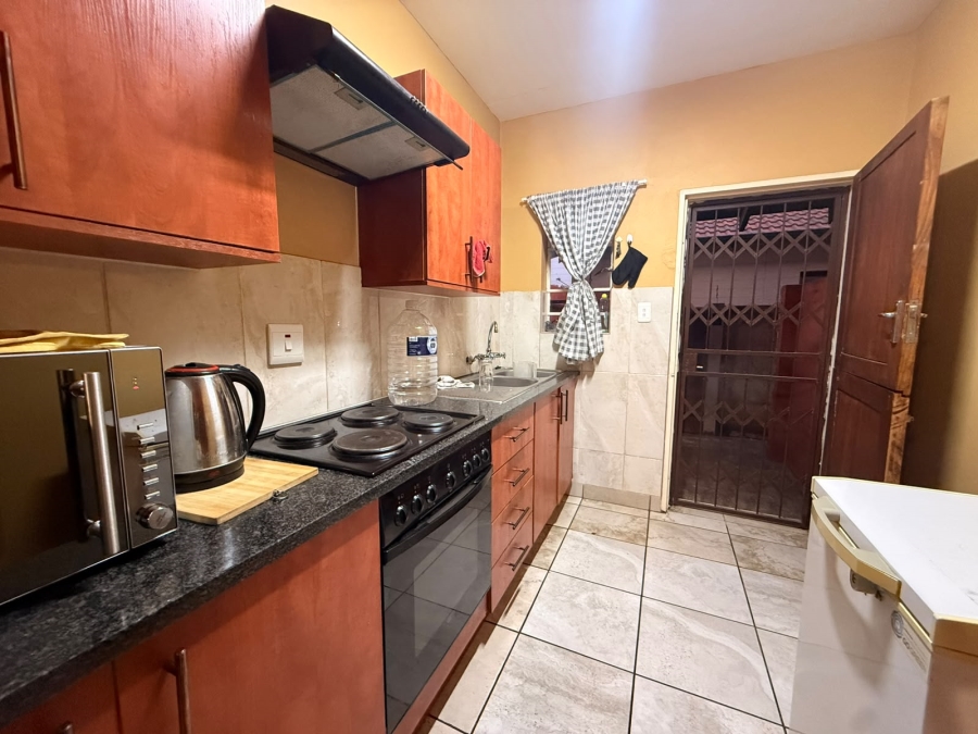 2 Bedroom Property for Sale in Waterval East North West